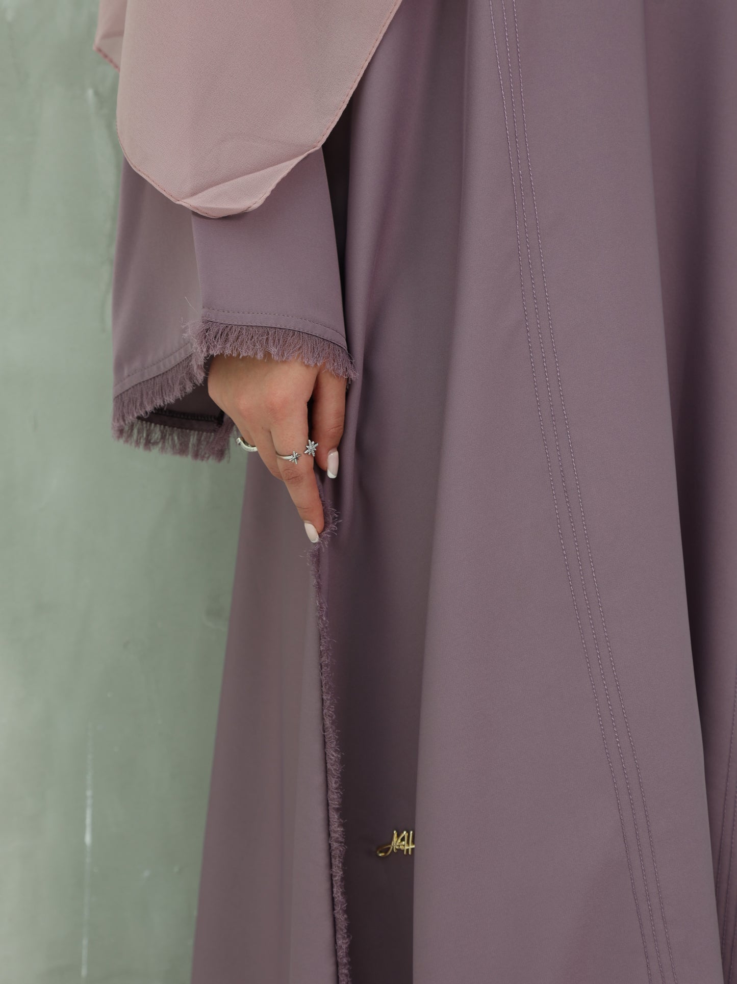 Classic Stitch Closed Abaya | Purple