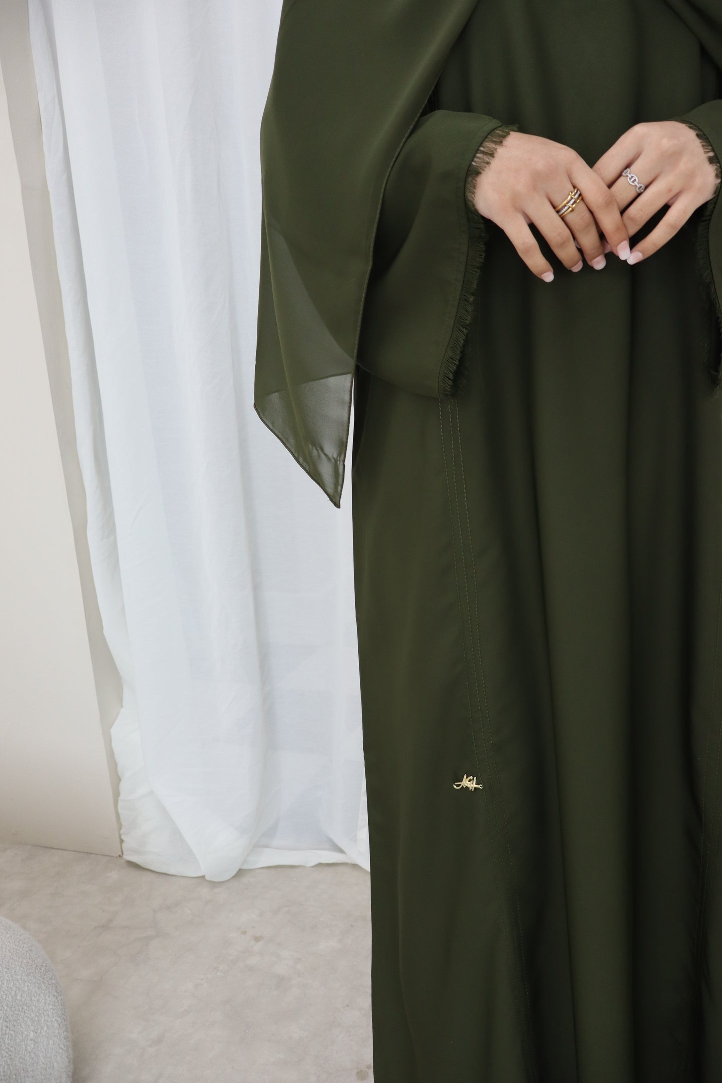 Classic Stitch Closed Abaya | Olive