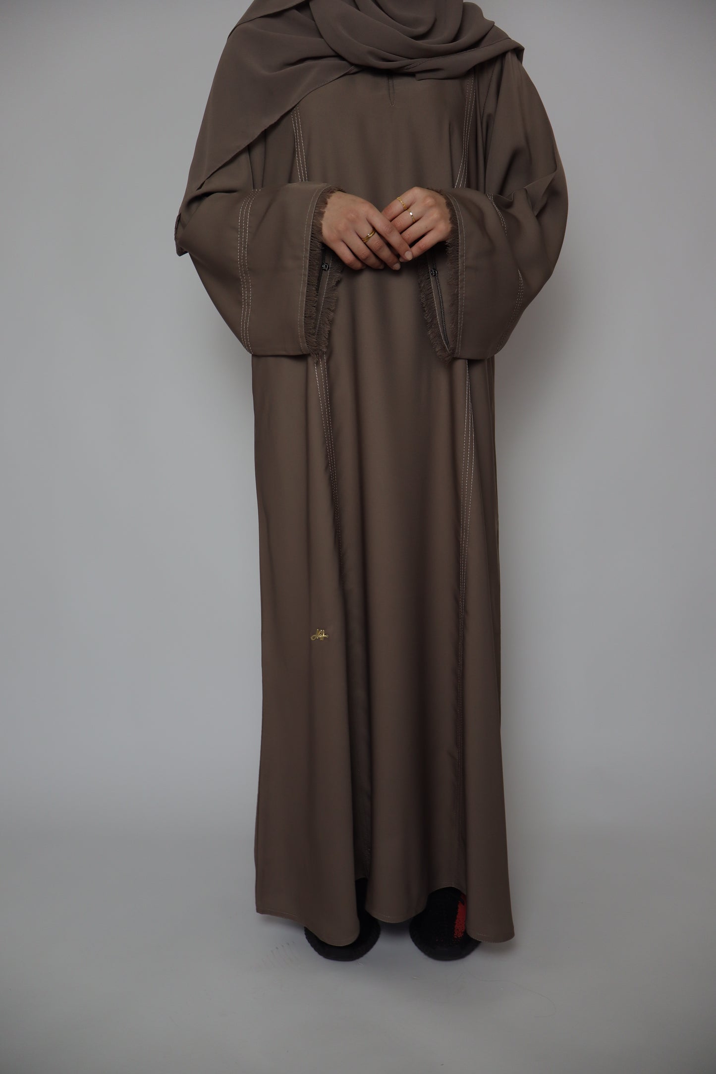 Classic Stitch Closed Abaya | Tan