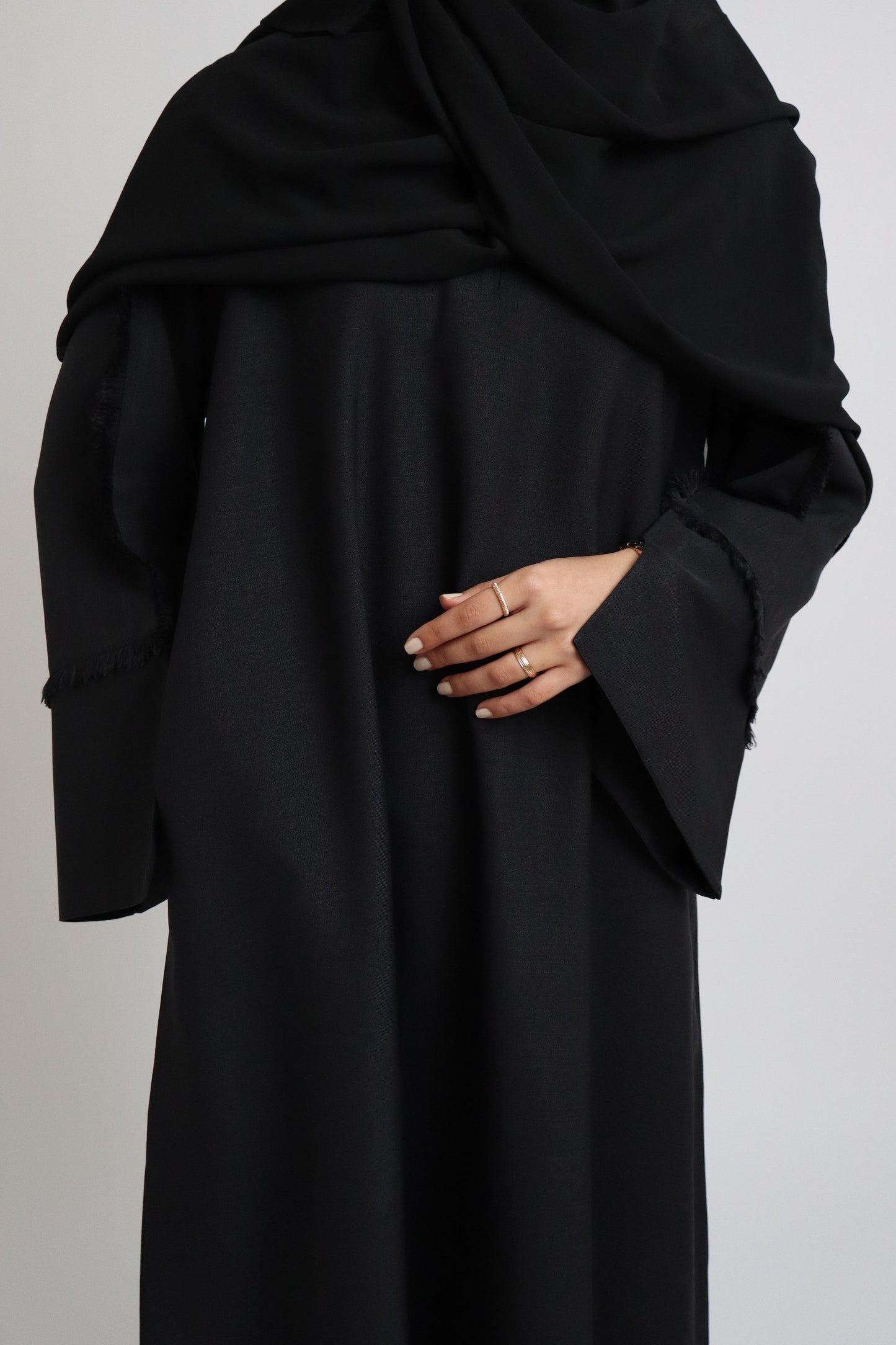 AH108 ABAYA / BLACK