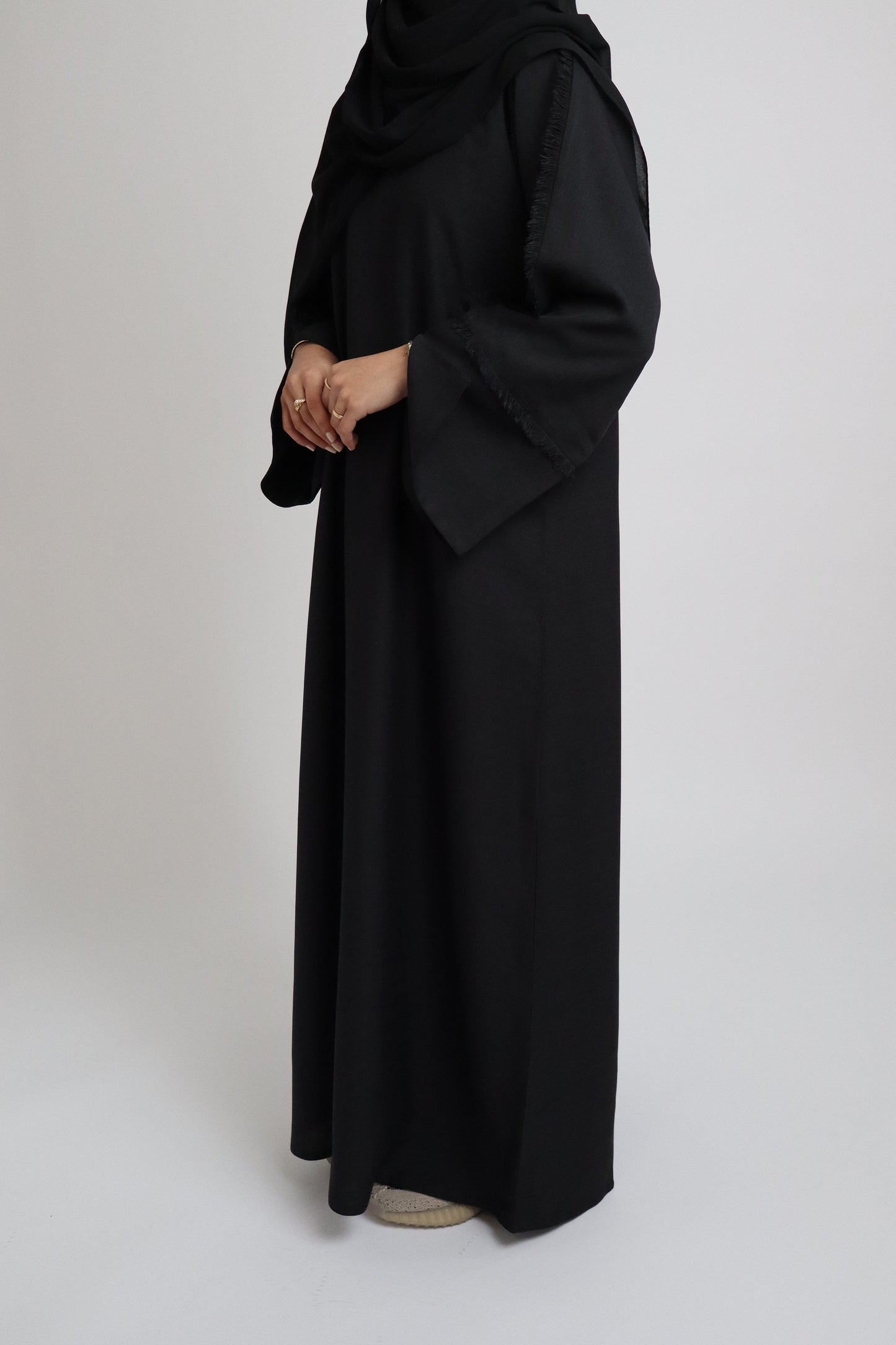 AH108 ABAYA / BLACK