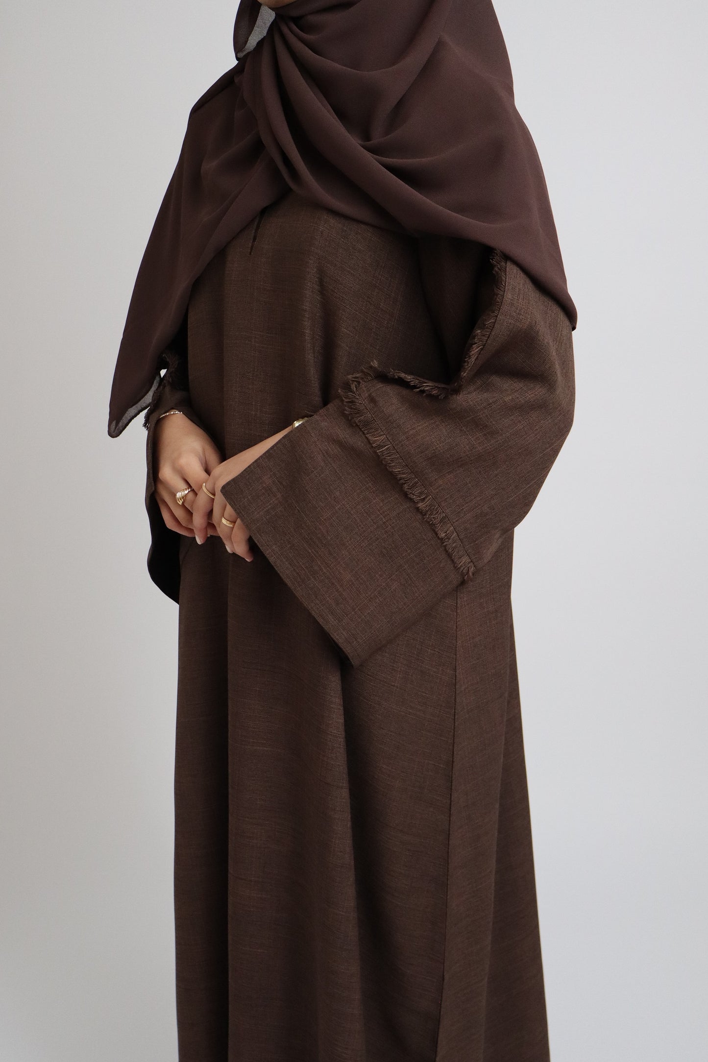 AH108 ABAYA / BROWN