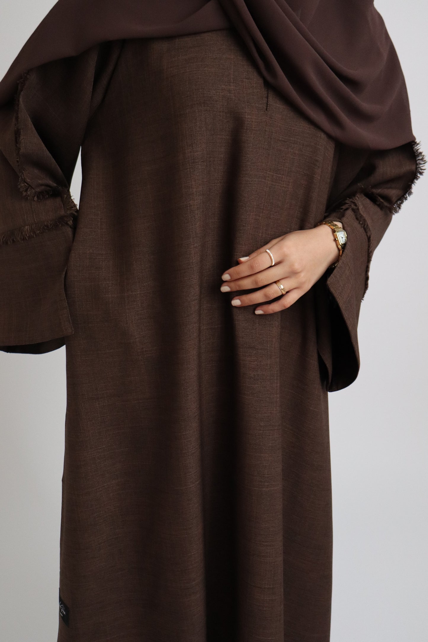 AH108 ABAYA / BROWN