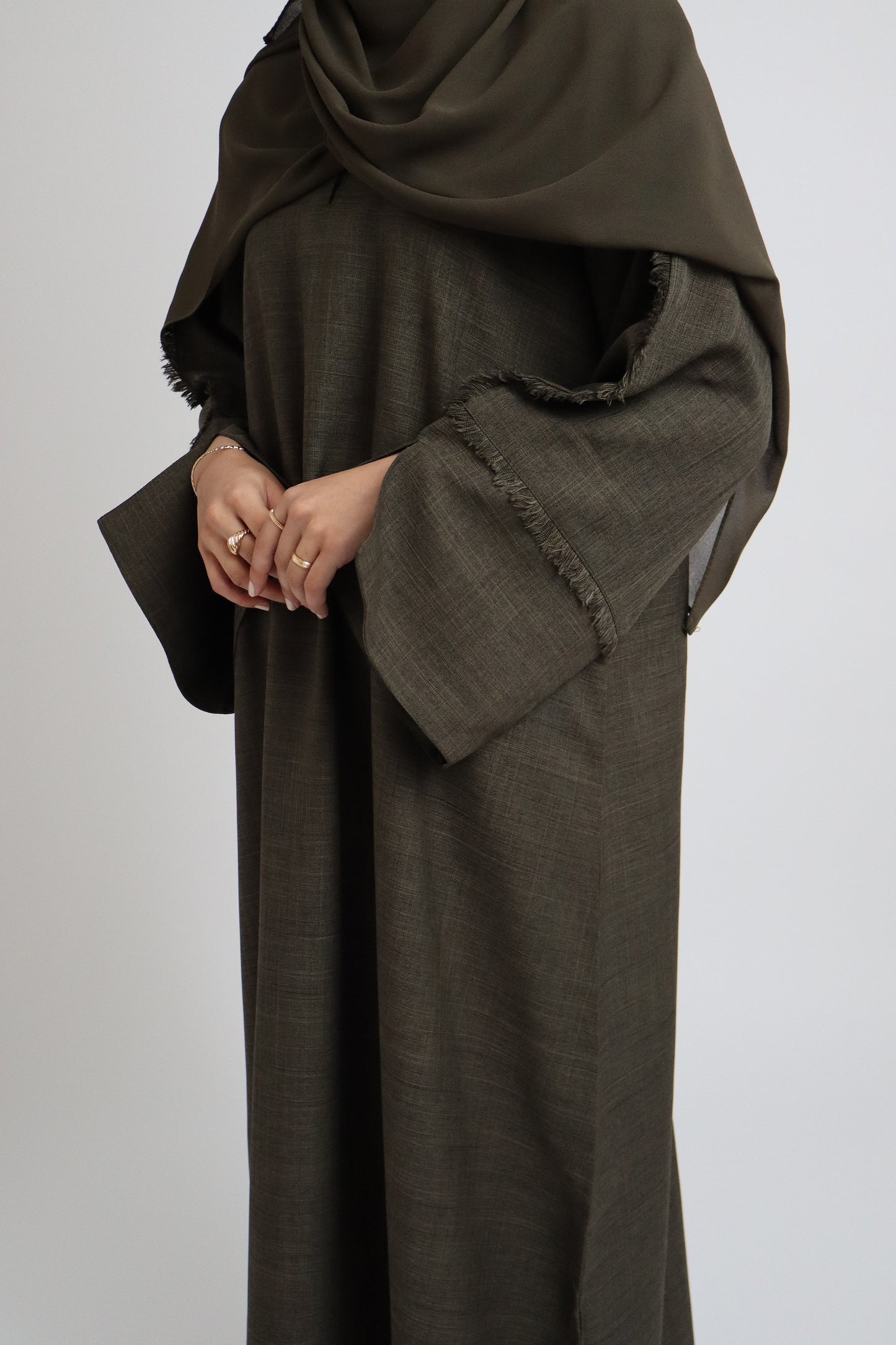 AH108 ABAYA / OLIVE