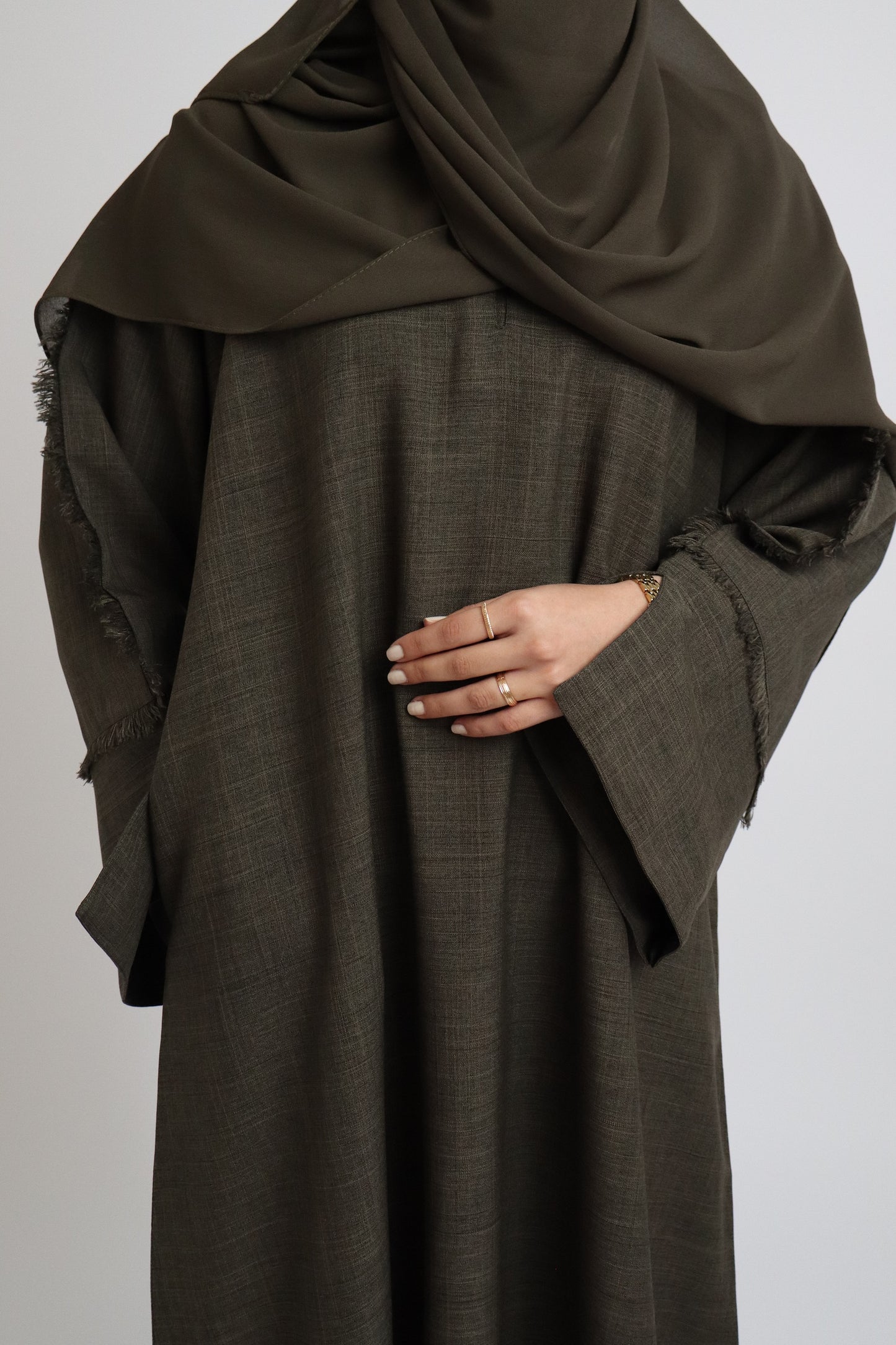 AH108 ABAYA / OLIVE