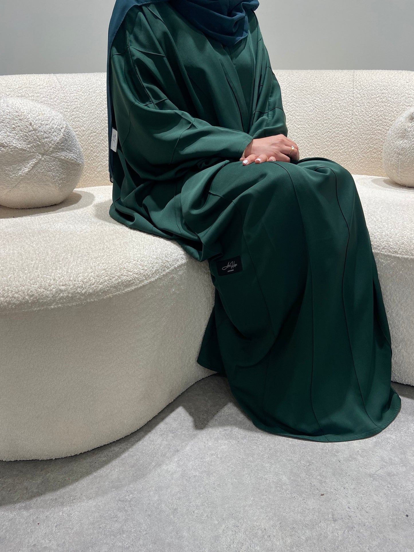 AH109 OPEN ABAYA / EMERALD GREEN