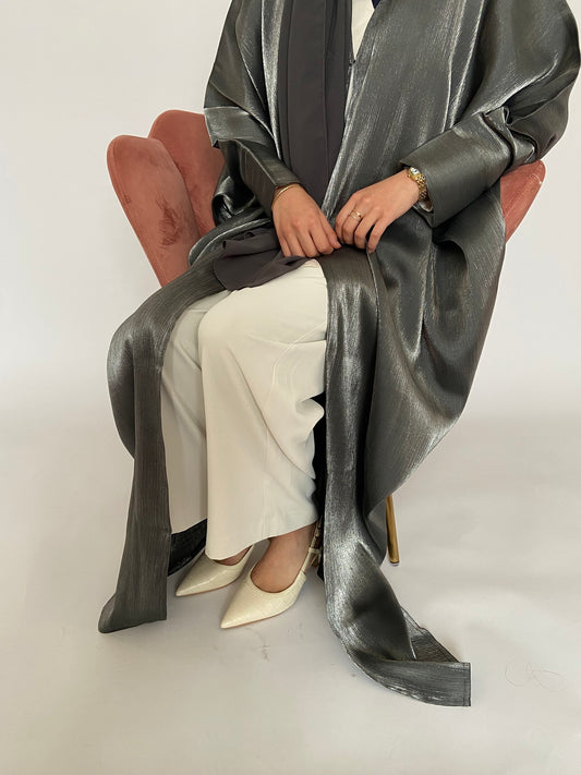Batwing Sparkle Abaya | Charcoal