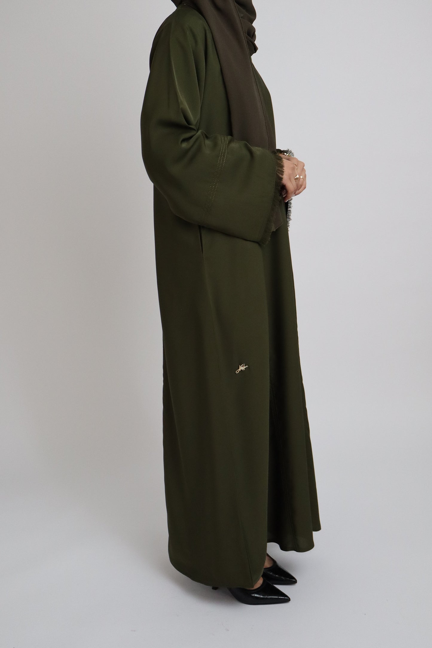 Classic Stitch Closed Abaya | Olive