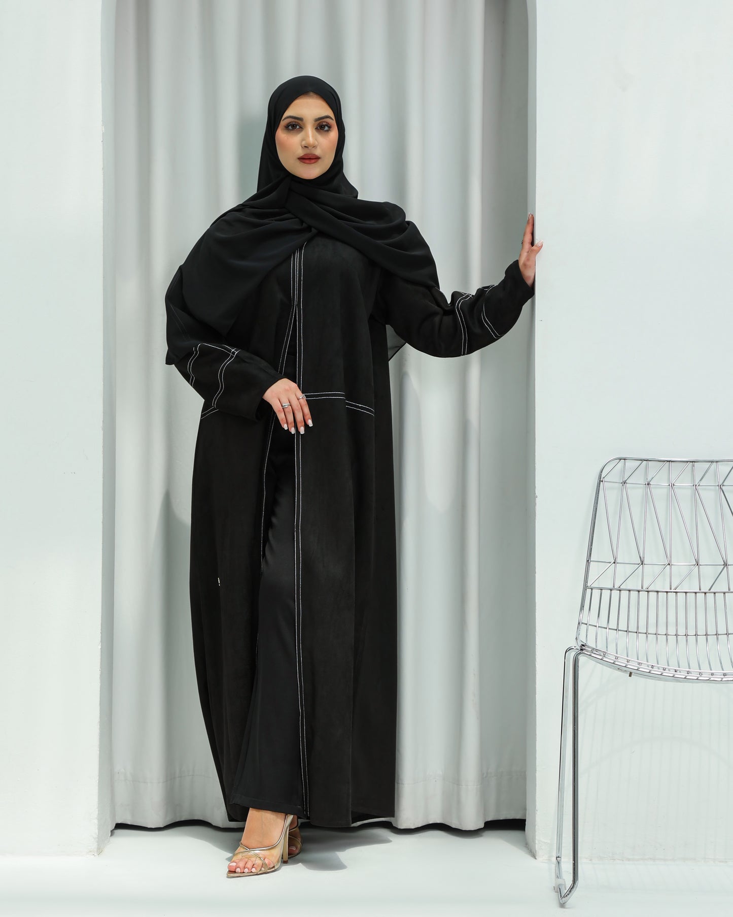 Suede Winter Abaya | Black