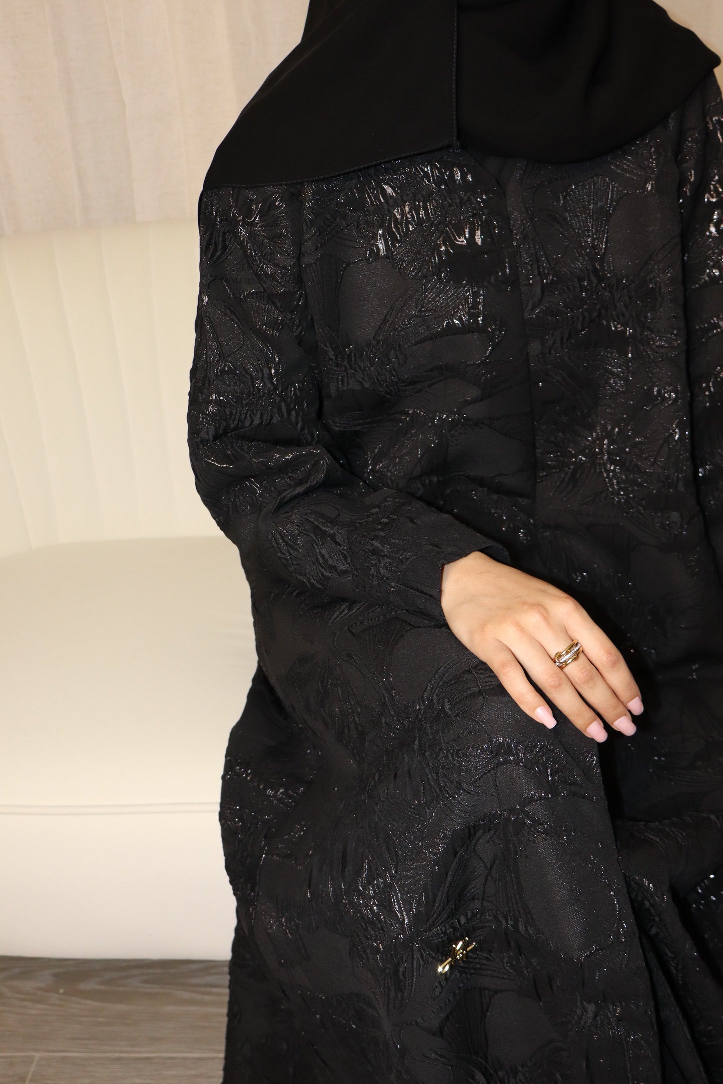 Textured Jacquard Abaya | Black