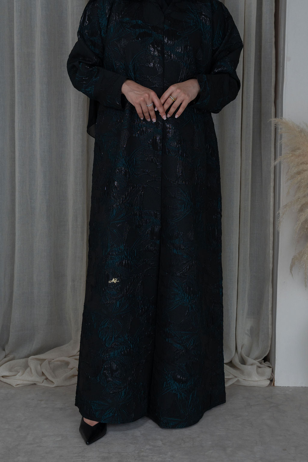 Textured Jacquard Abaya | Emerald Noir