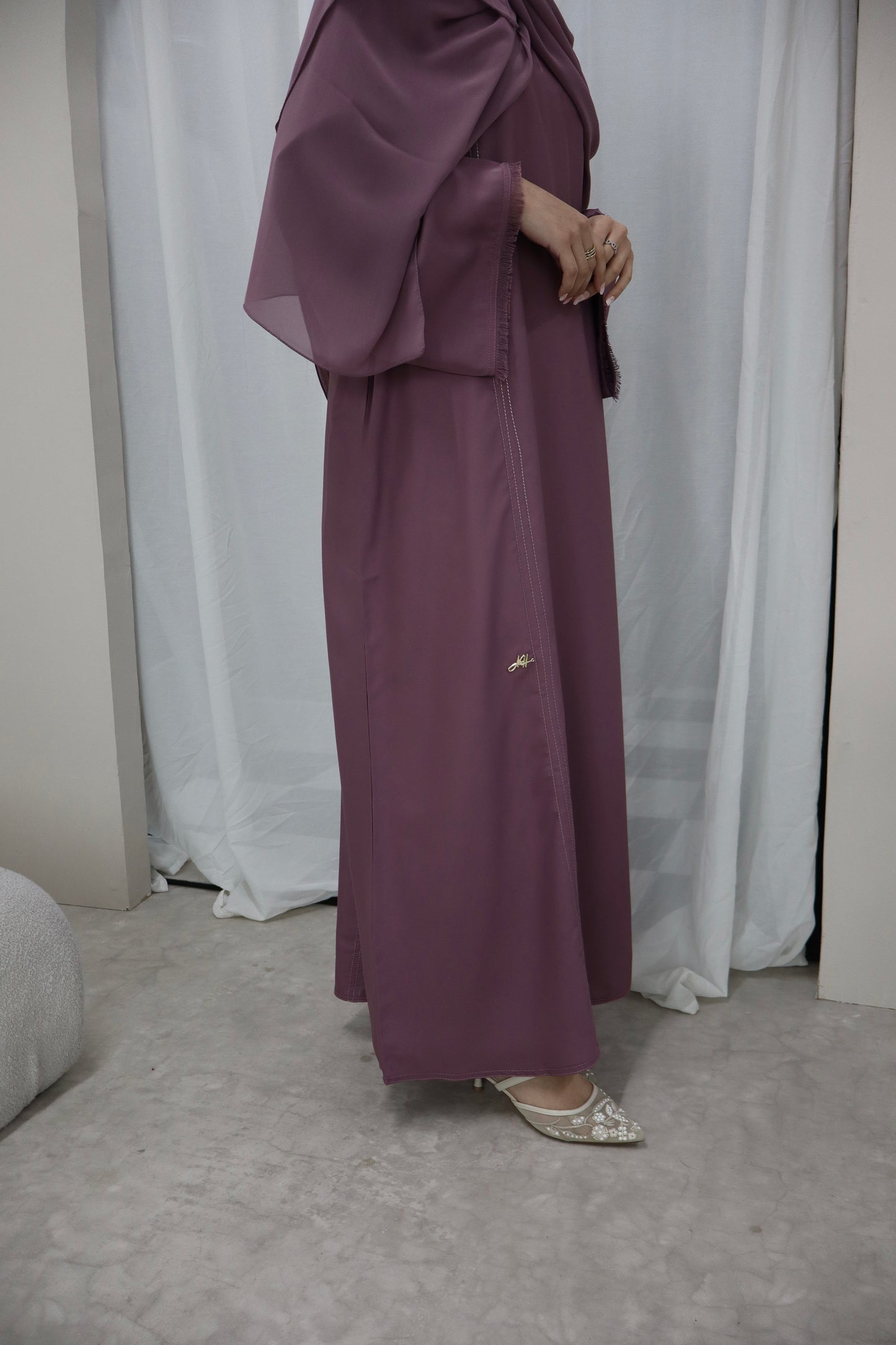 Classic Stitch Closed Abaya | Purple