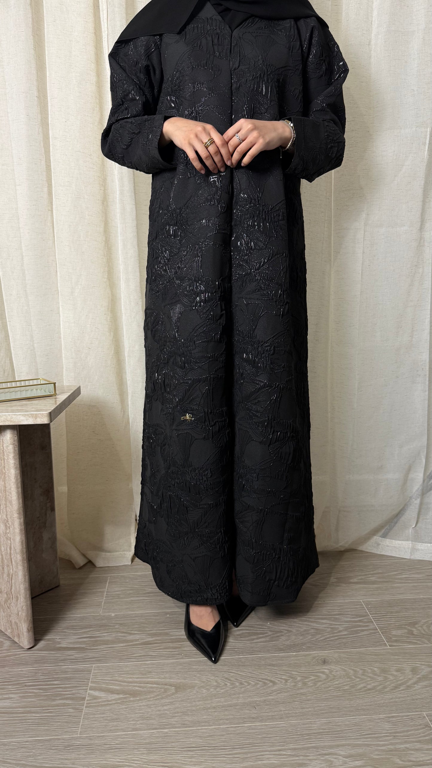 Textured Jacquard Abaya | Black