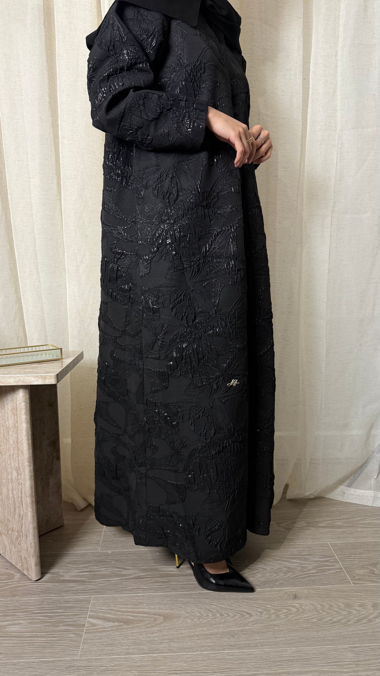 Textured Jacquard Abaya | Black