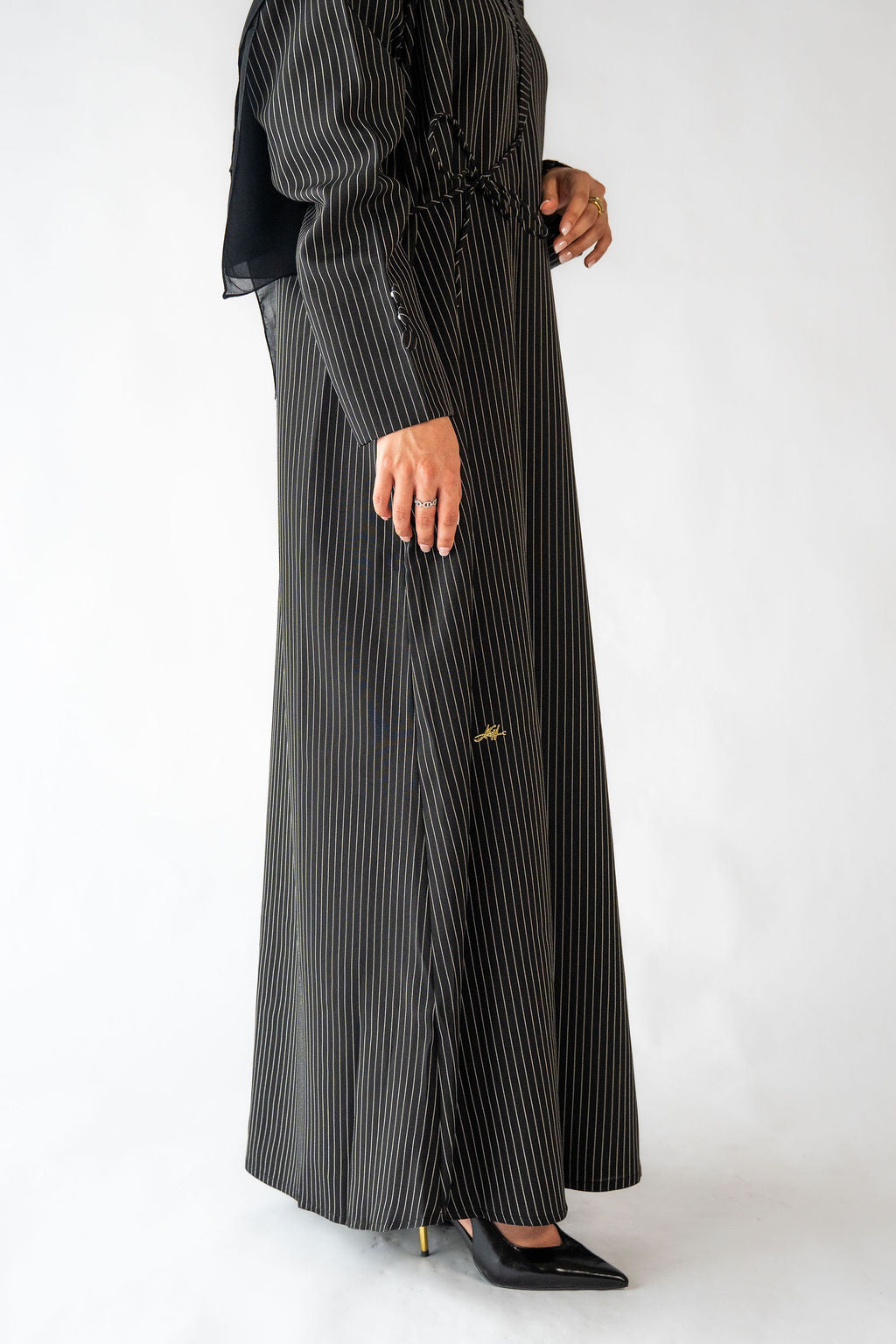 Pinstripe Tie Abaya | Black