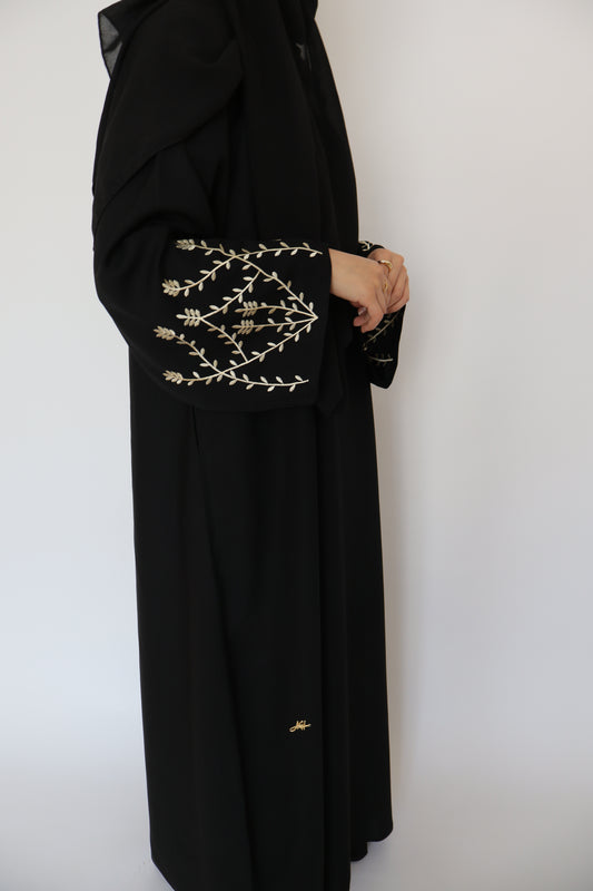 Minimal Embroidery Abaya | Black