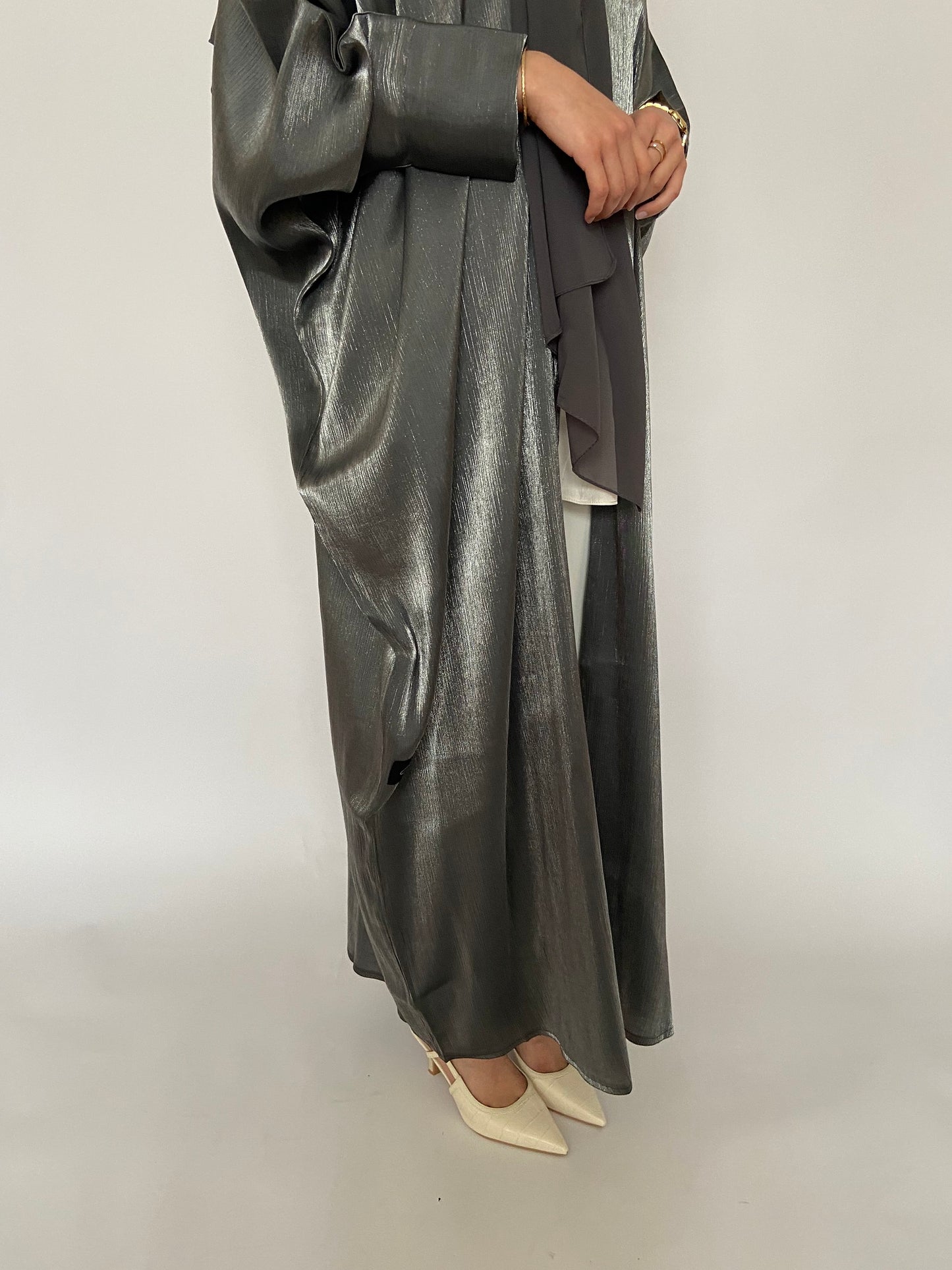 AH111 OPEN ABAYA / CHARCOAL